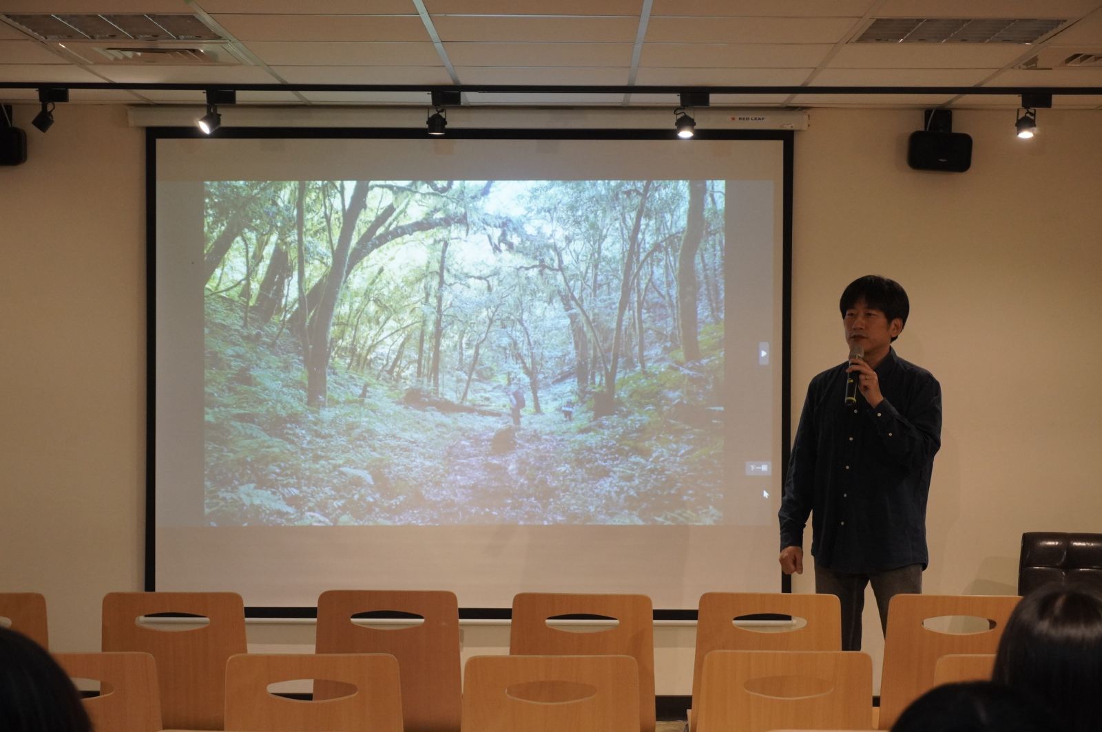 圖1、朱和之講述歷史小說創作現場經驗